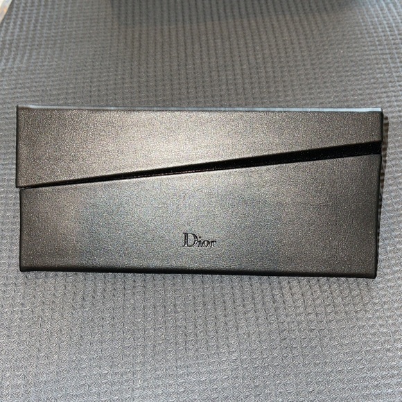 Dior So Real Rise sunglasses. - Picture 11 of 11